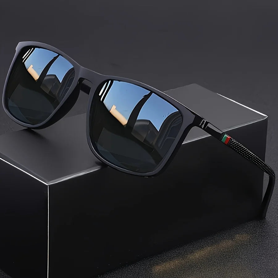 Classic square men's sunglasses with black frame and UV400 lenses