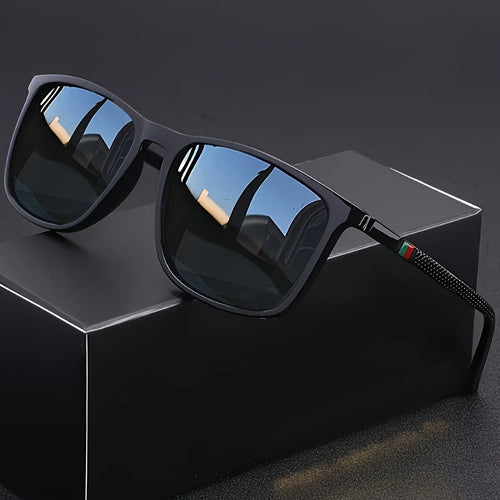 Classic square men's sunglasses with black frame and UV400 lenses
